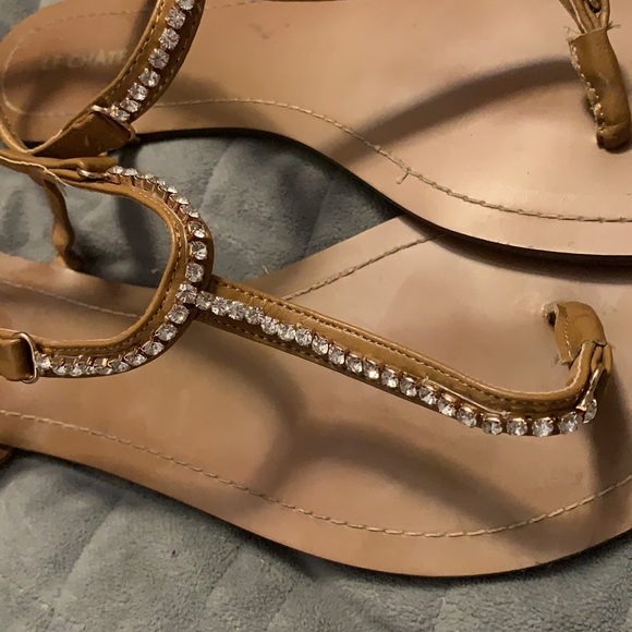 Sandals - Picture 2 of 4